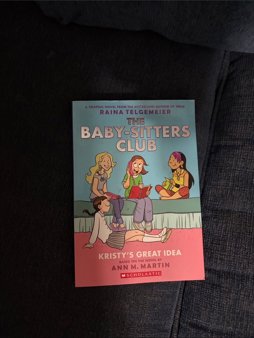 Scholastic The Baby-Sitters Club Graphic Novel – Teal & Pink Cover